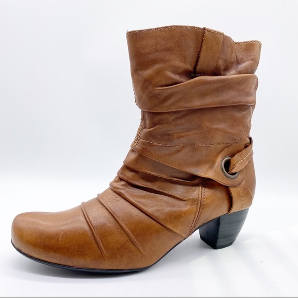 Remonte Dorndorf Shoes - Remote Dorndorf-Leather tan heel bootie 39/8.5